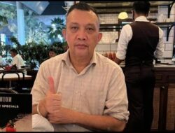 Jhon Dumais Ketua Gerakan Anti Korupsi Sulut dan Koordinator Komando Olly Steven Teman Relawan Aman Damai Sulut